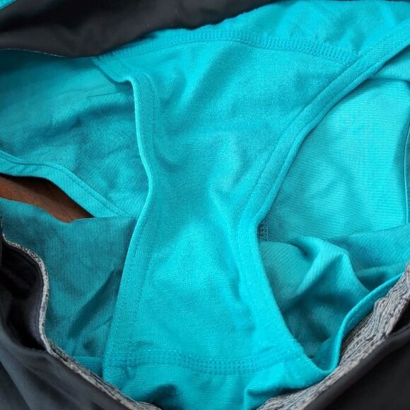 Lululemon Surge Spray Speed Short Size 6 - Picture 4 of 7